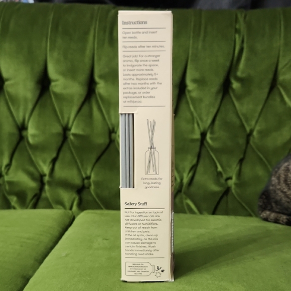 Milkjar Reed Diffuser - Hawaii - Picture 4 of 5